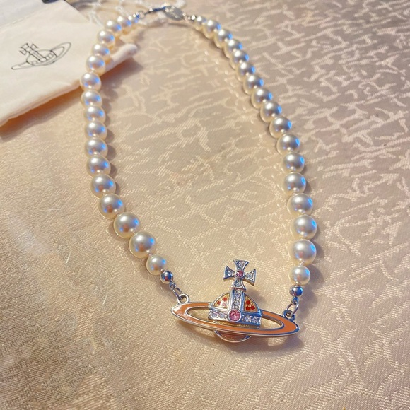 Vivienne Westwood Pearl choker - Picture 2 of 2
